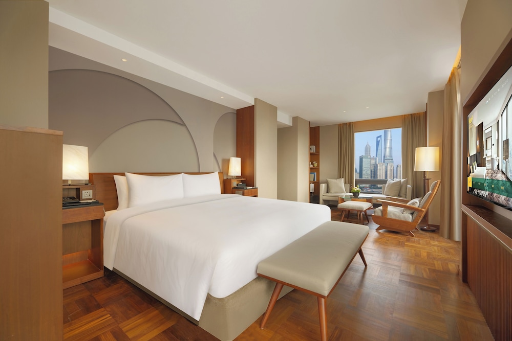Orient, Suite, King Bed, River View