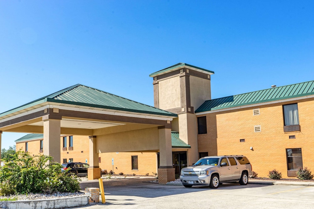 Quality Inn Whiteville North 30/37