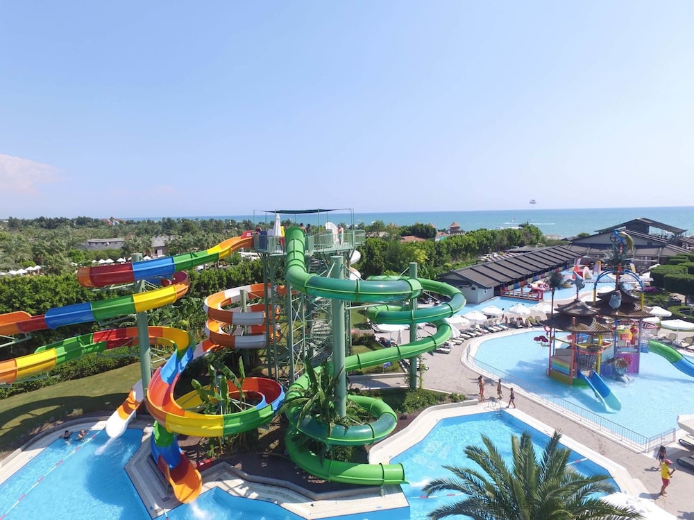 Limak Lara De Luxe Hotel and Resort 72/81