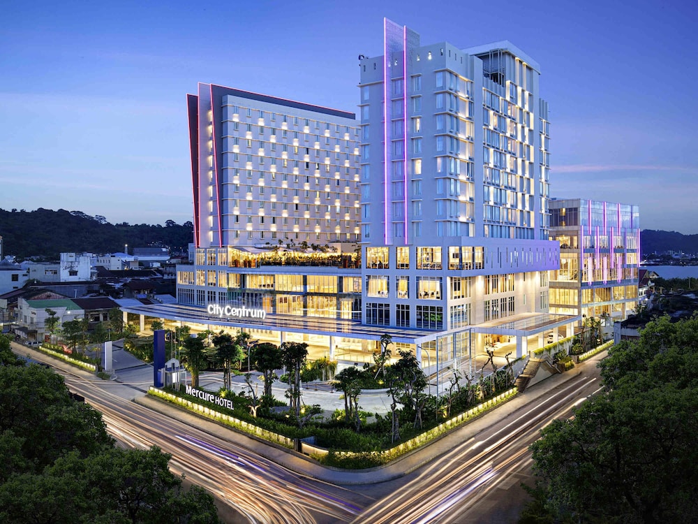 Mercure Samarinda 4/75
