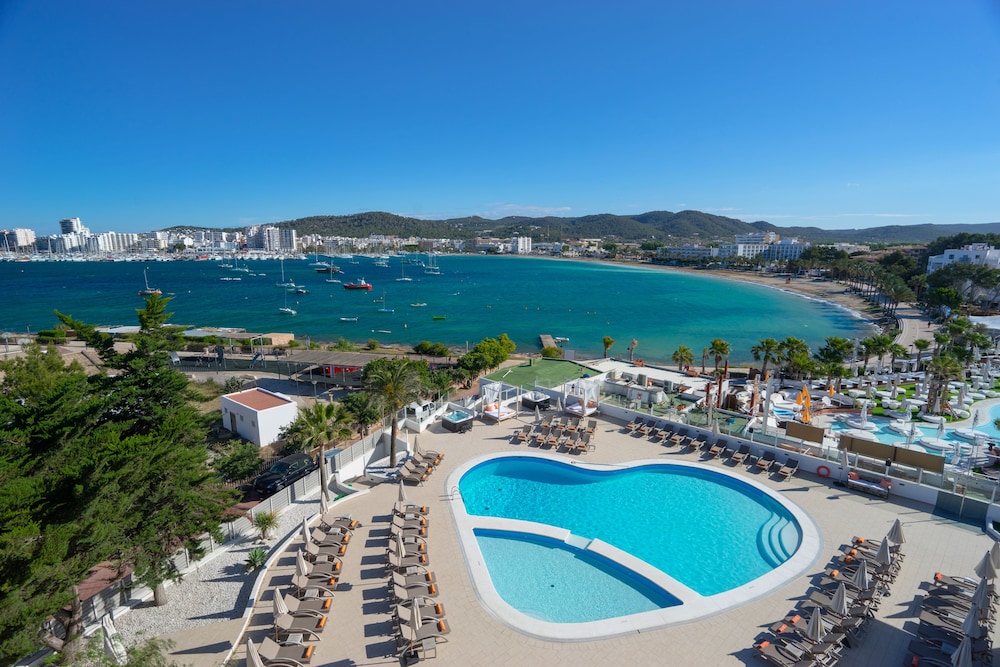 THB Ocean Beach - Adults Only 46/50