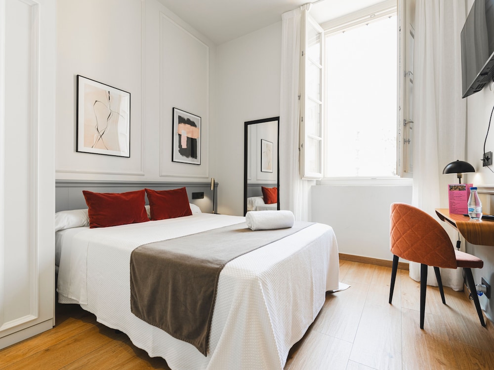 Alcazaba Premium Hostel 19/50