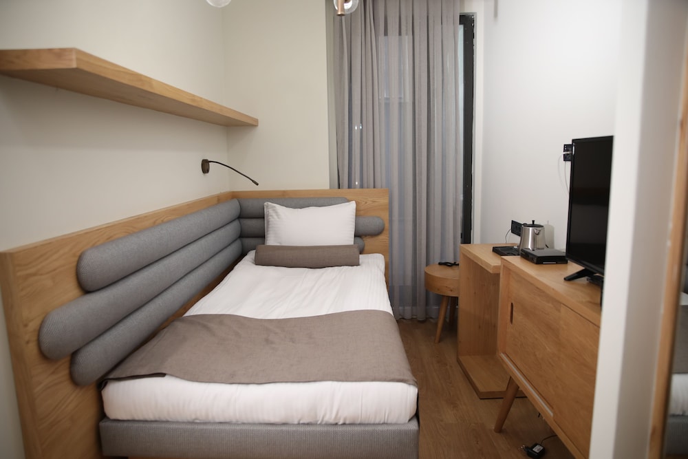 ROOMERS NISANTASI HOTEL 5/39