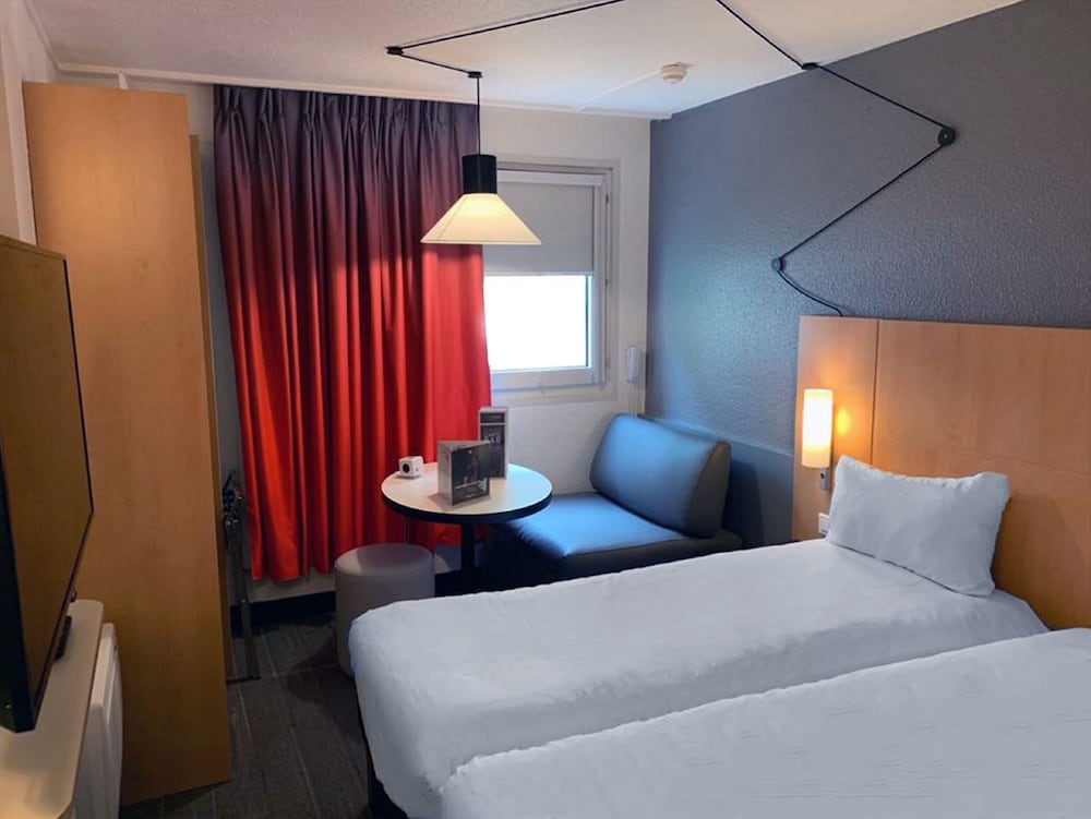 Ibis Cergy Pontoise Le Port 26/67