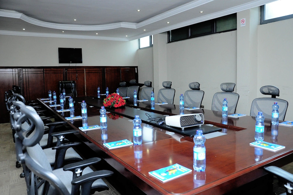 Sidra International Hotel 45/51
