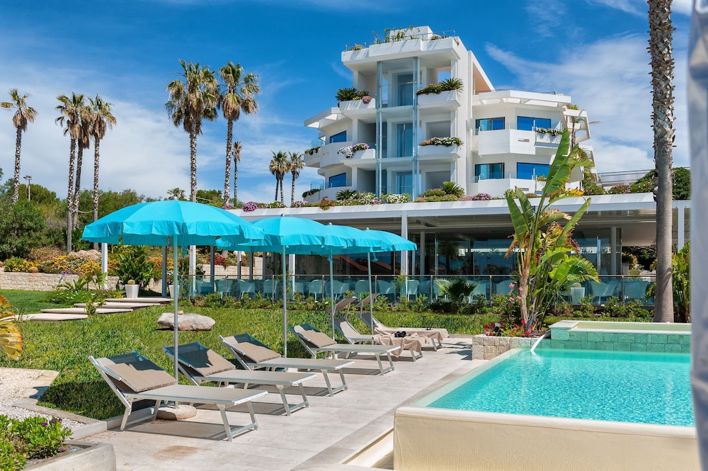 Acacia Palace - Adults Only 6/50