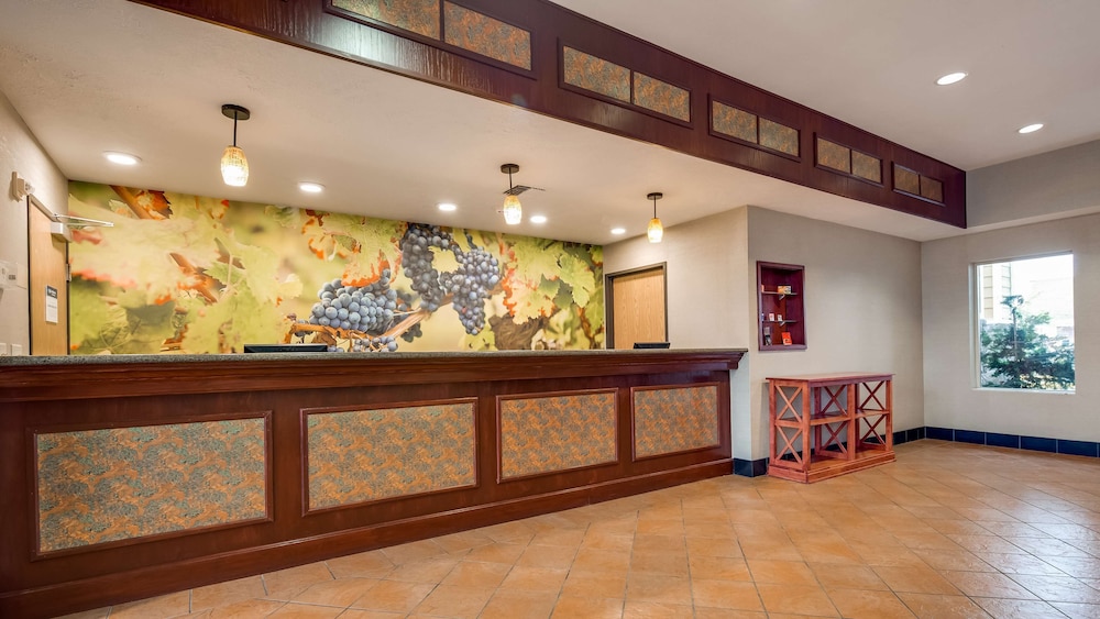 Best Western Plus Grapevine Inn 10/42