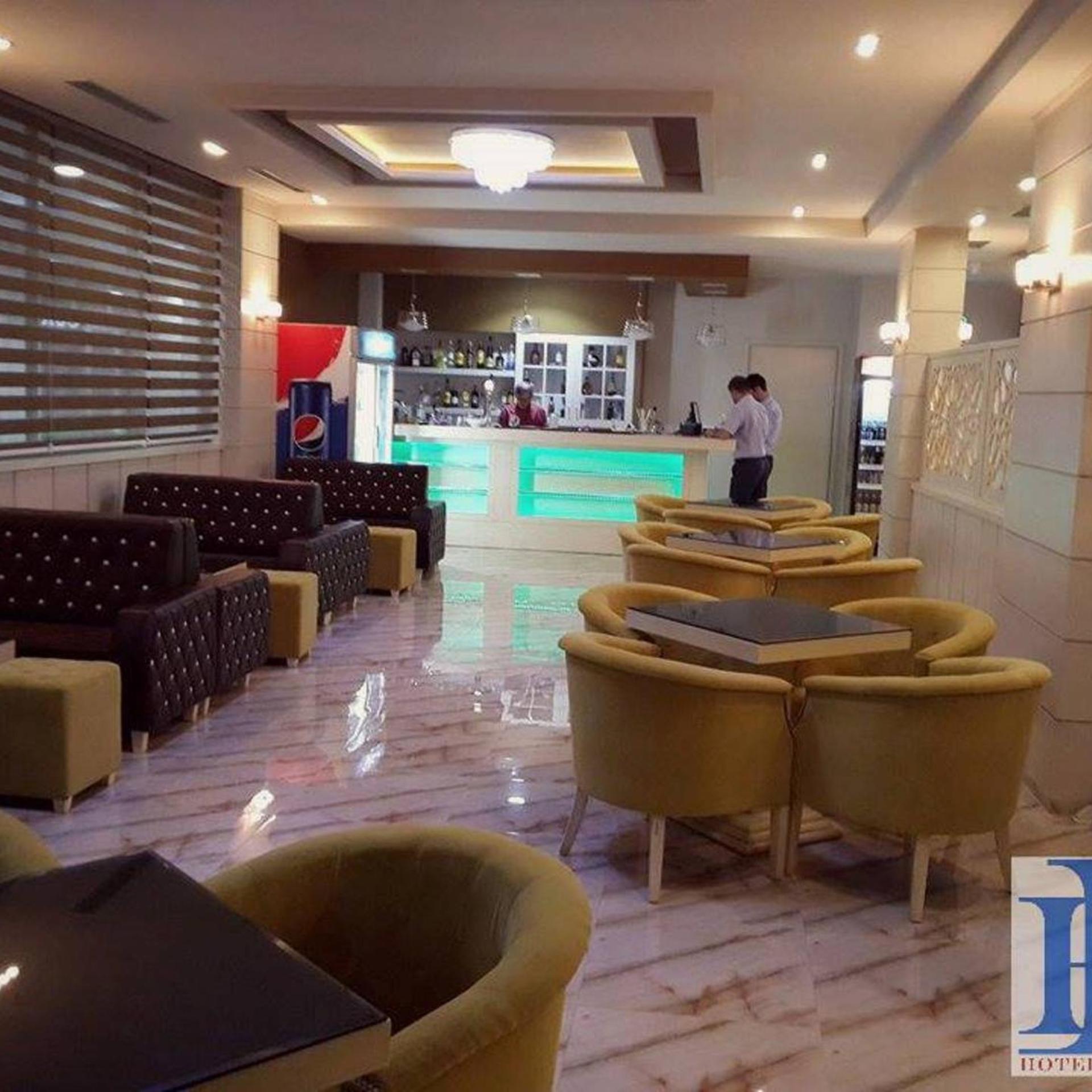 Hotel Pogradeci 43/55