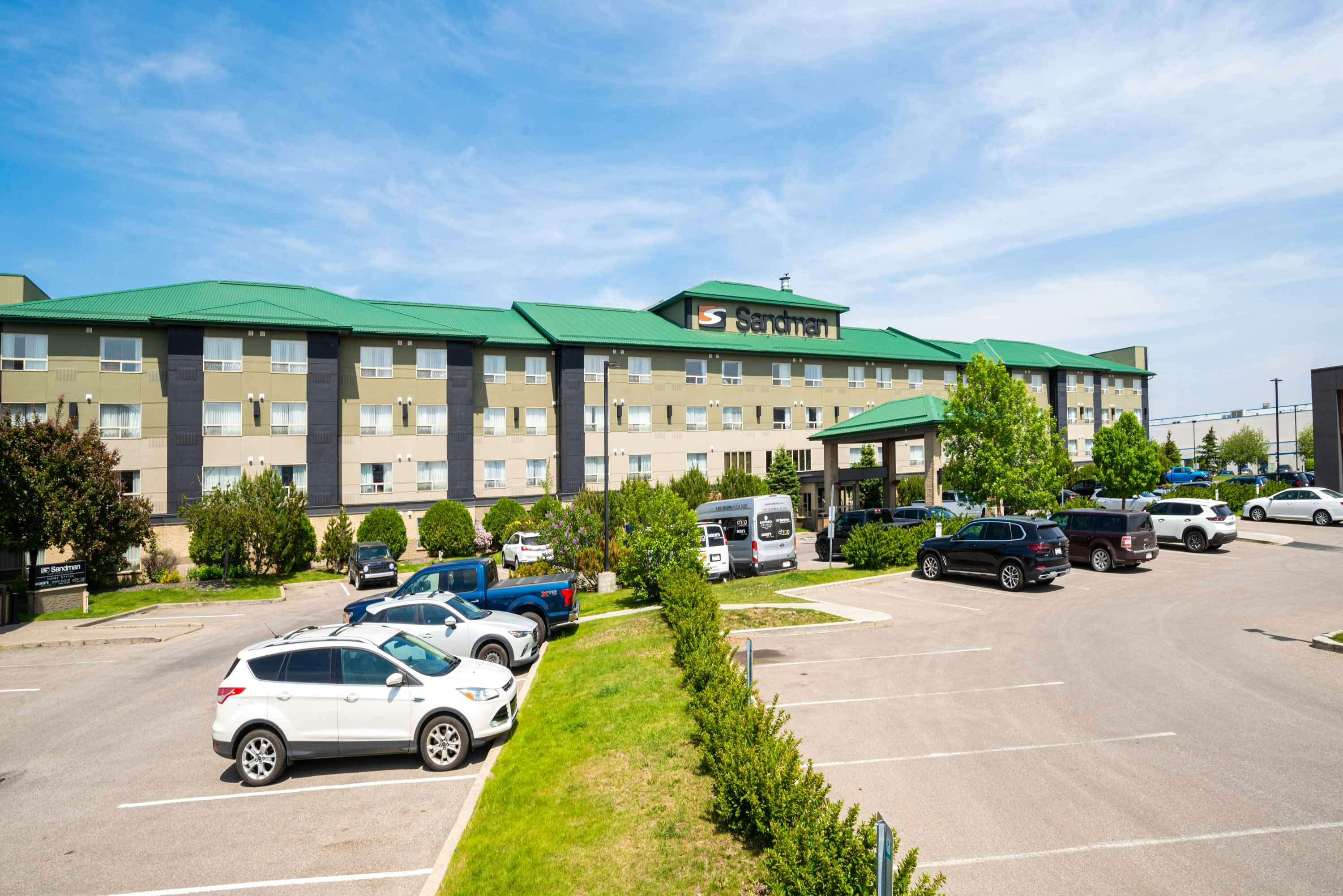 Sandman Hotel Calgary Airport 47/48