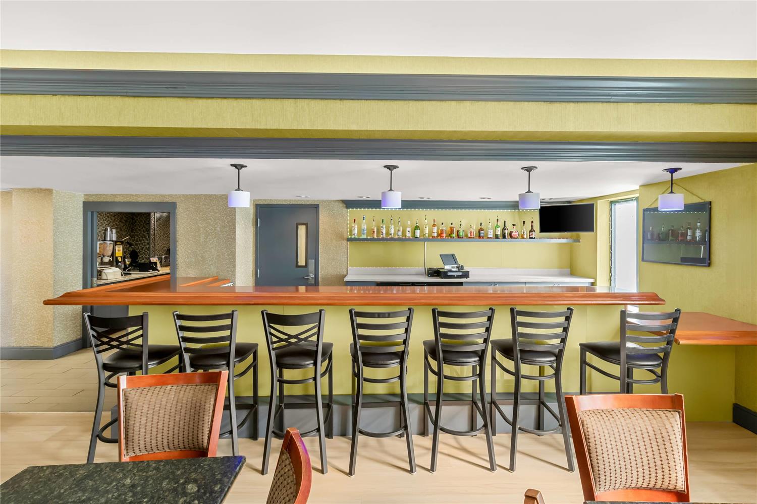 Clarion Inn Cranberry Township 33/47