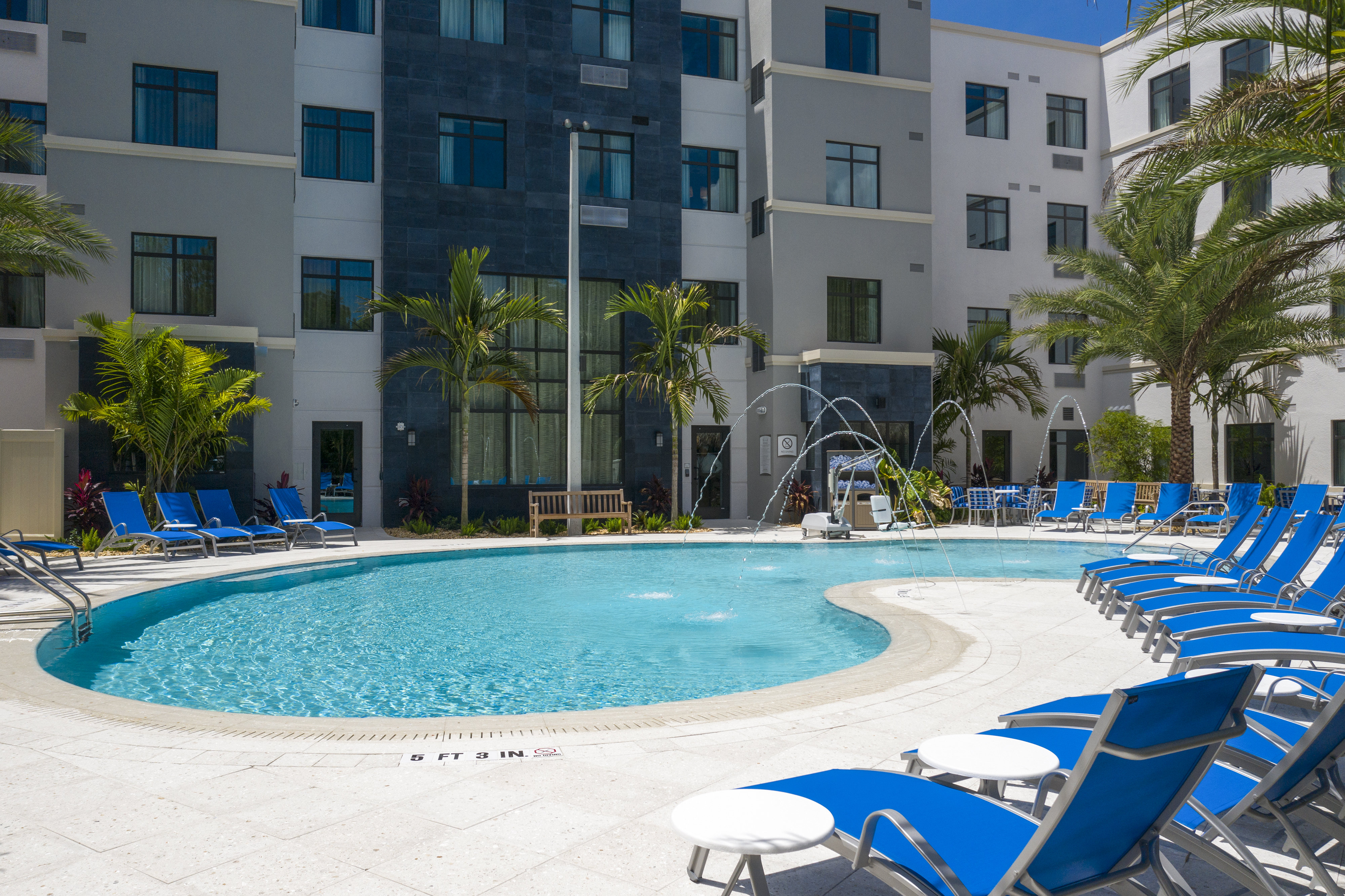 Staybridge Suites Naples Marco Island 68/75