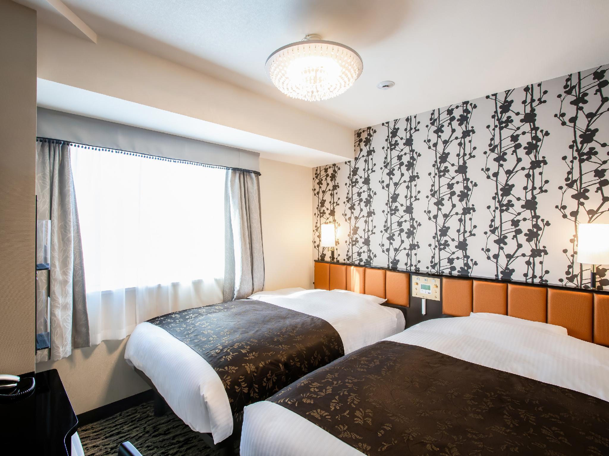 Room, Twin Beds, Bay View, High Floor