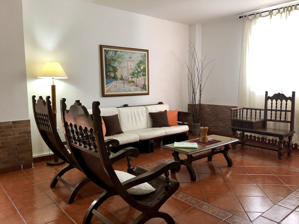 Apartamentos Los Verodes 35/50