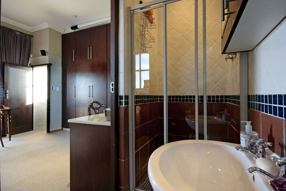 A Smart Stay Apartments 13/42
