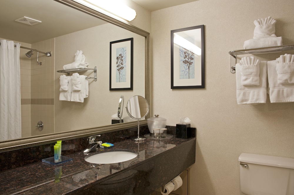 Doubletree By Hilton Pleasant Prairie Kenosha 12/48