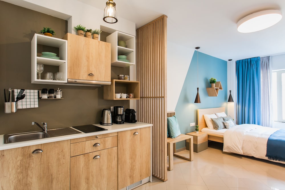 Dynasta Central Suites 32/36