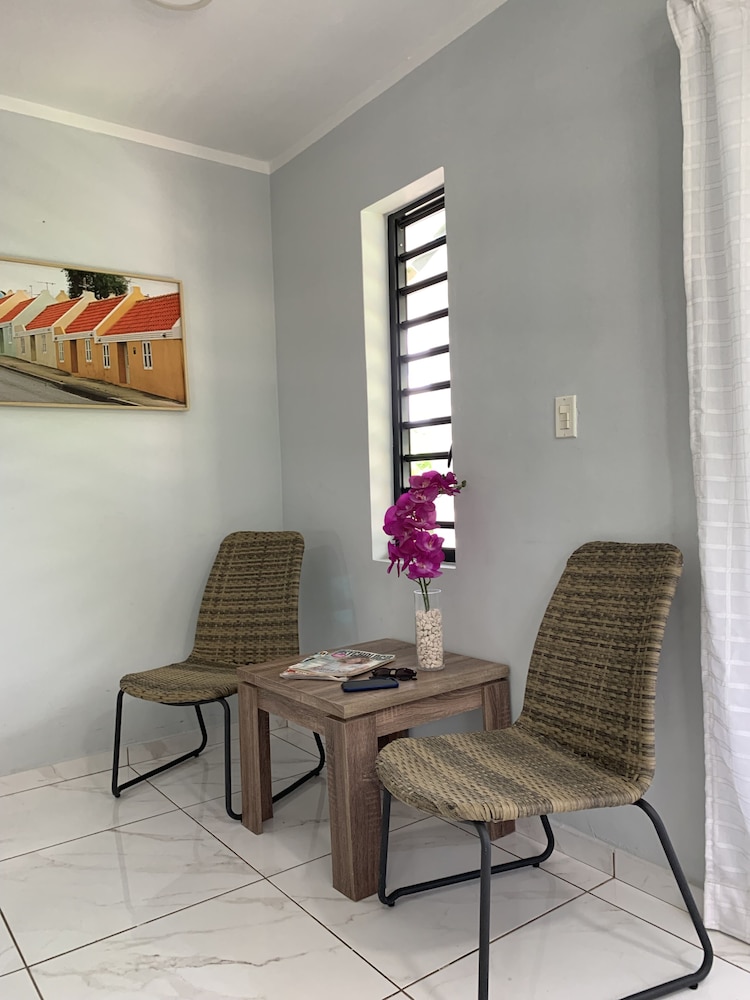 Lilu Apartments Curacao 20/30