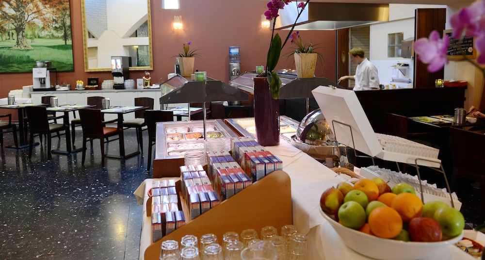 AMRATH GRAND HOTEL DE L EMPEREUR 48/64