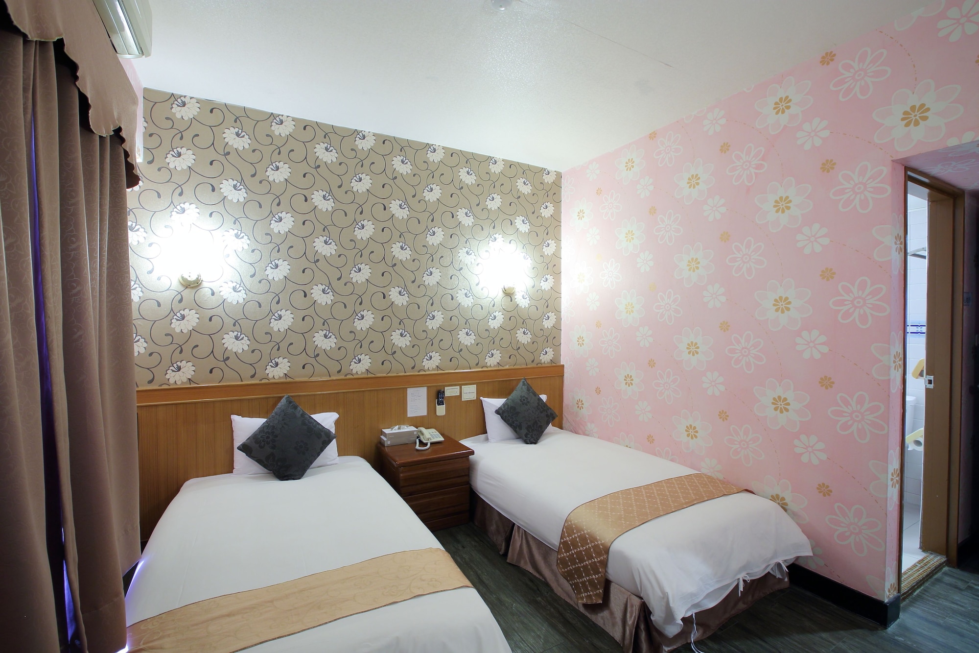 STANDARD, TWIN BEDS