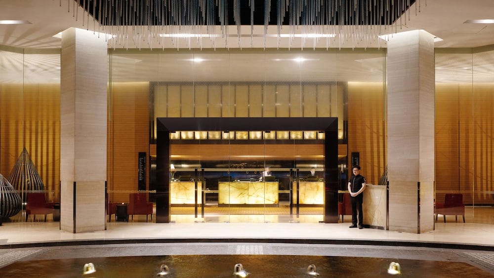 JC Kevin Sathorn Bangkok Hotel (ex. Anantara Sathorn Bangkok Hotel) 5/64