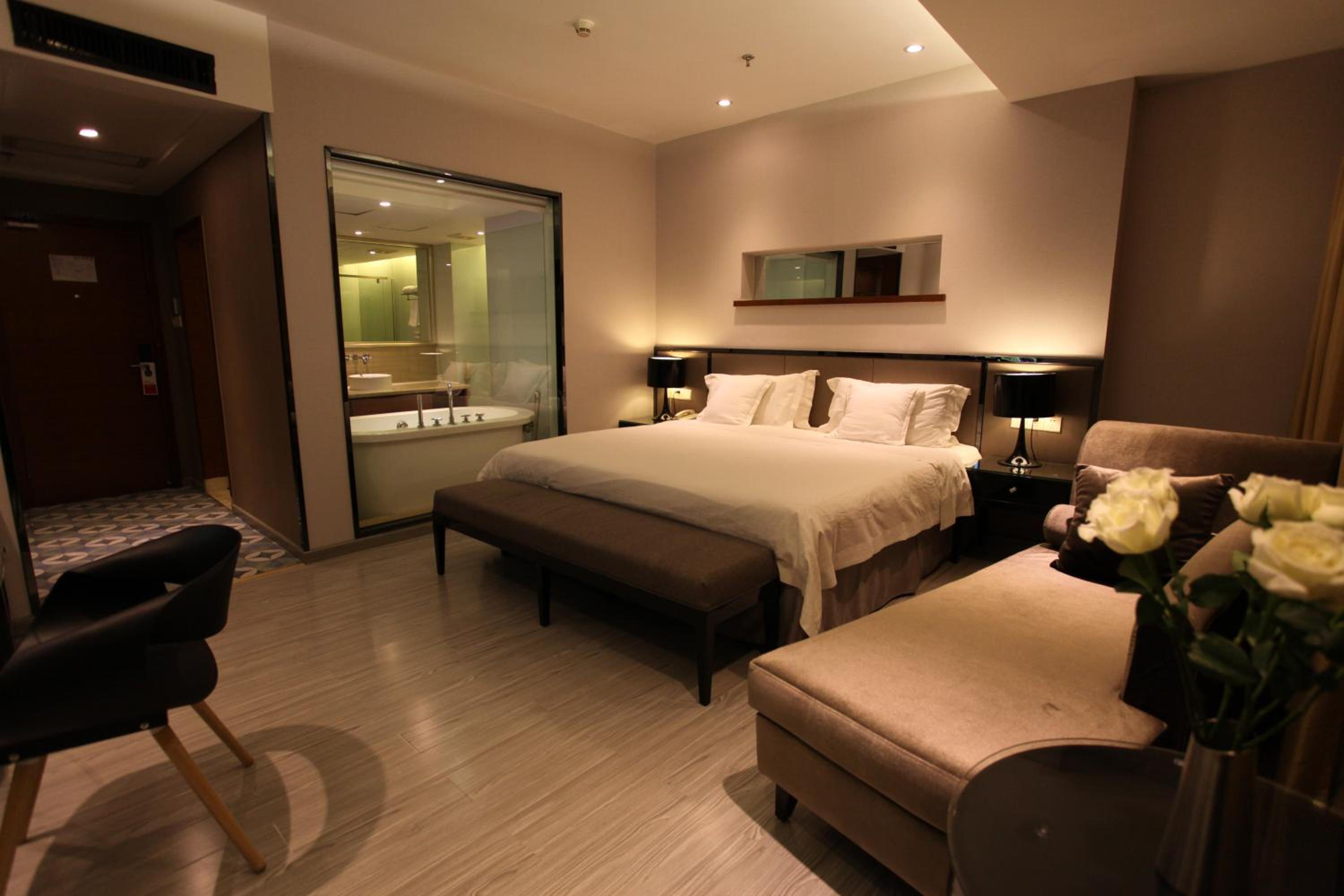 Ramada by Wyndham Meizhou 8/40
