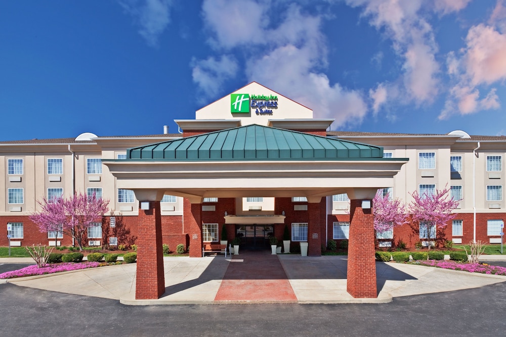 Holiday Inn Express & Suites Manchester-Conf Ctr(Tullahoma) 1/36