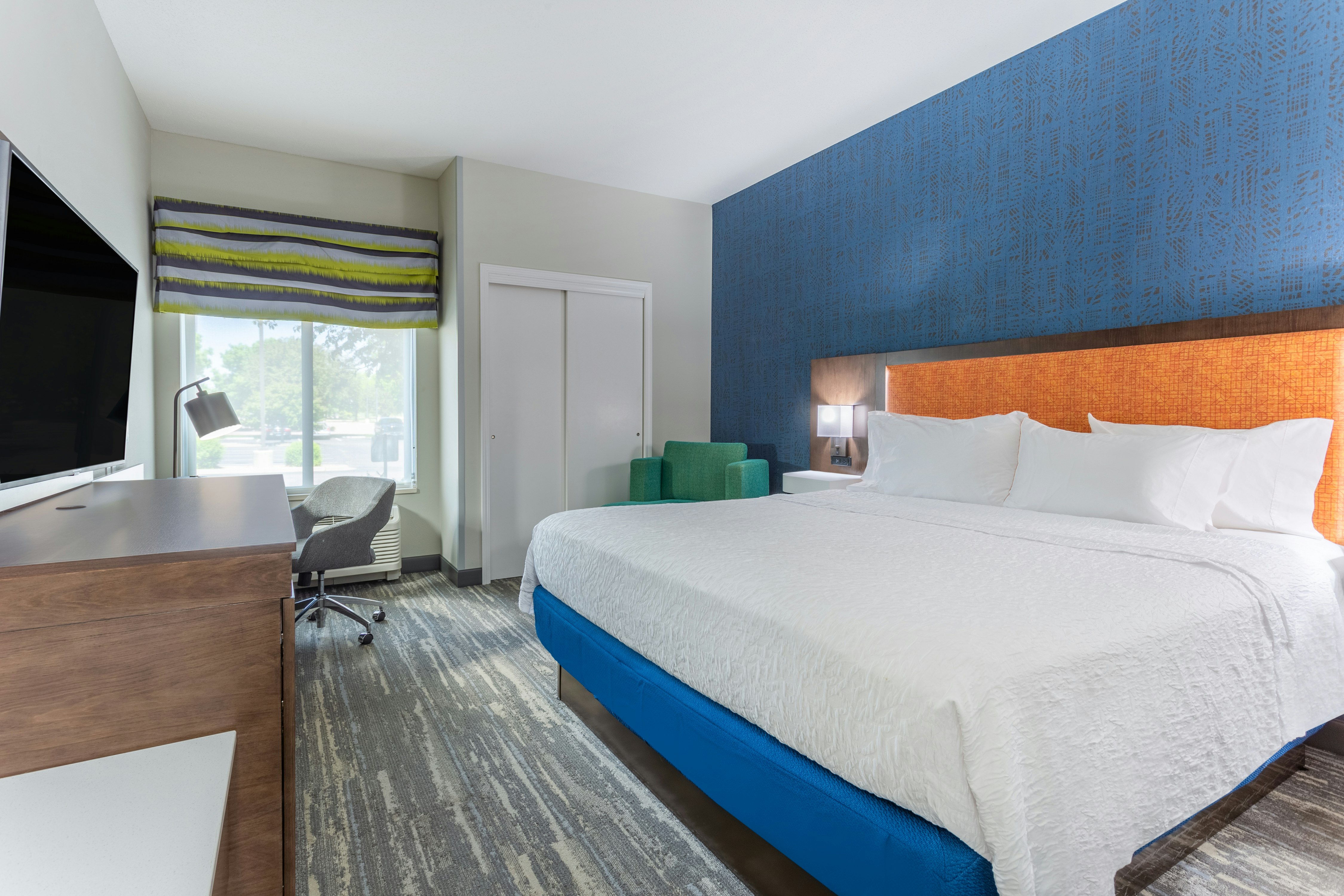 ROOM, KING BED