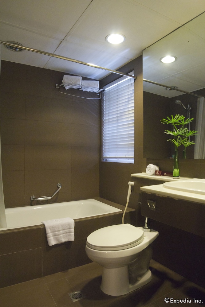 Riviera Mansion Hotel 44/45
