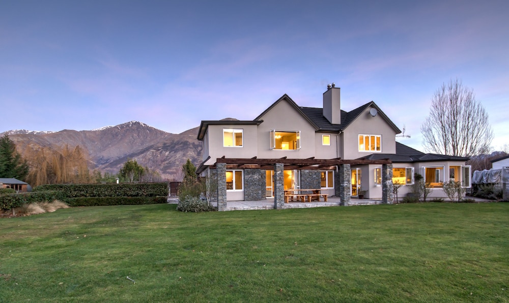 QUEENSTOWN COUNTRY LODGE 1/54
