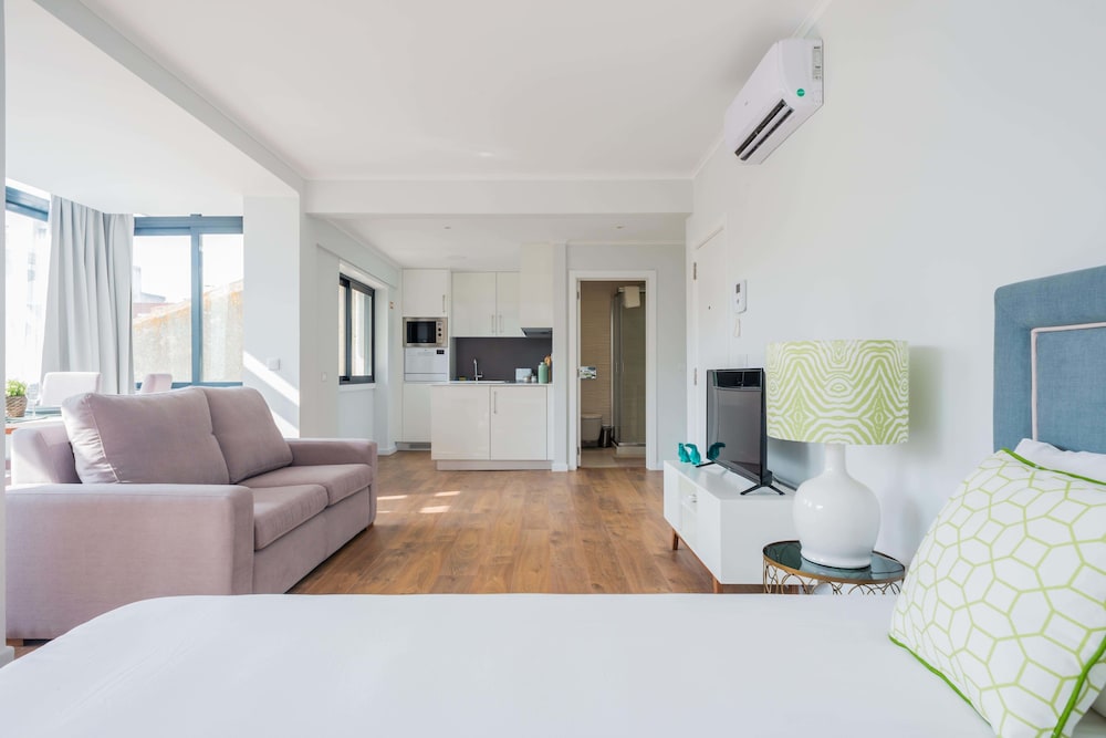 137 Lux Residence 28/48