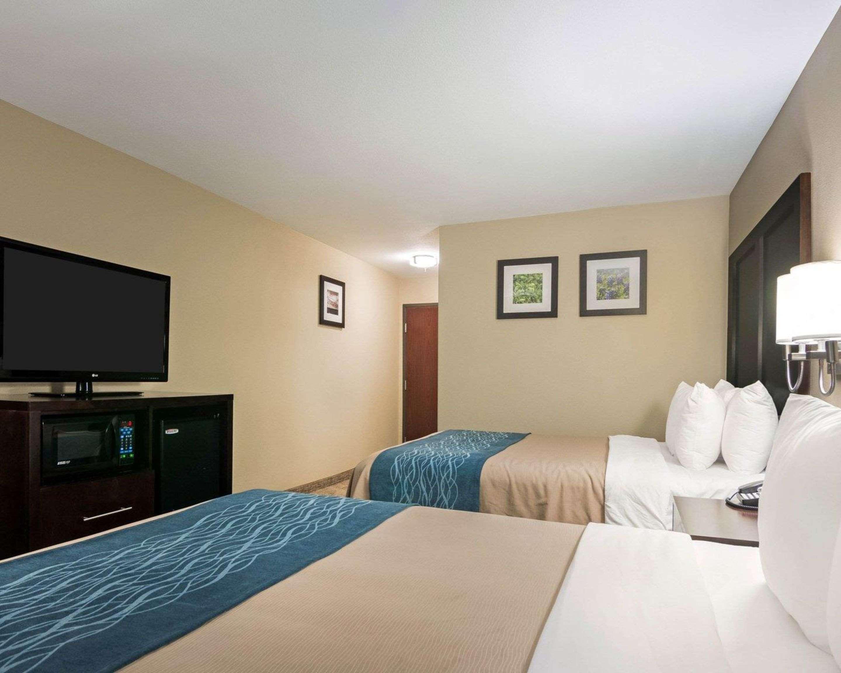 ROOM, 2 QUEEN BEDS