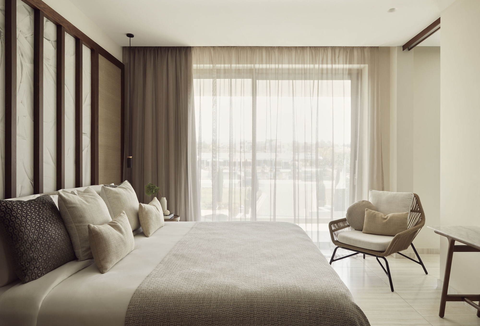 MARE, SUITE, INLAND VIEW