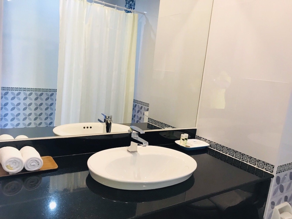 Phuket Chinoinn Hotel 55/65