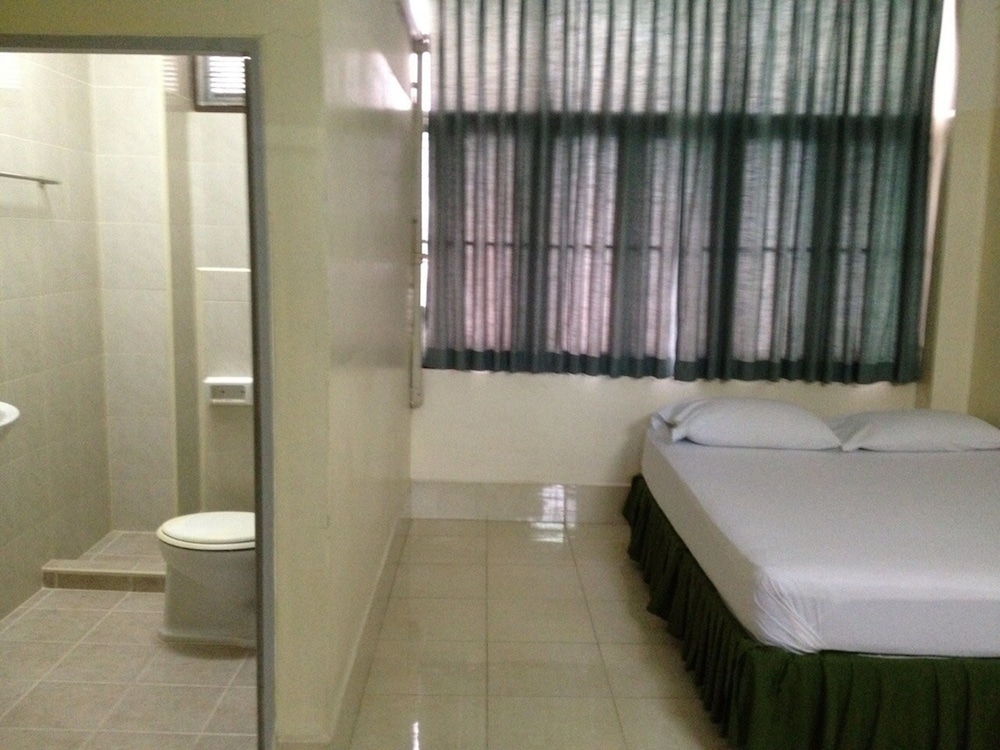 Numsin Hotel 11/26