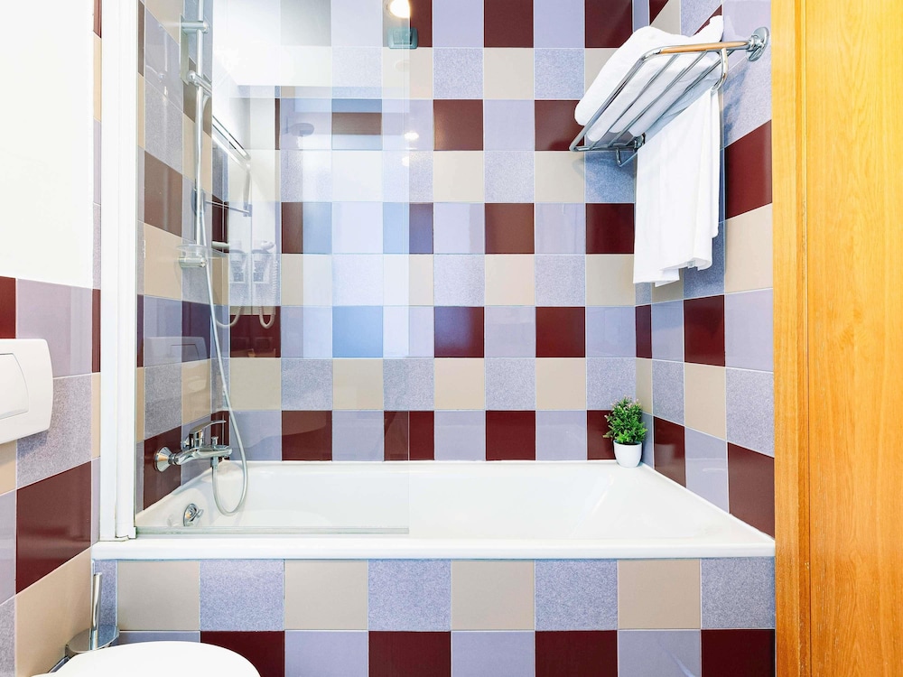 Mercure Roma Piazza Bologna 5/76
