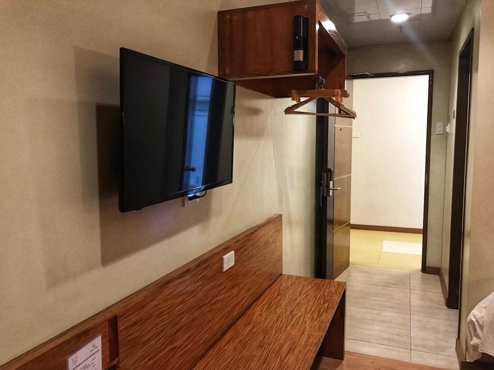 Coron Soleil Express Hotel 45/65