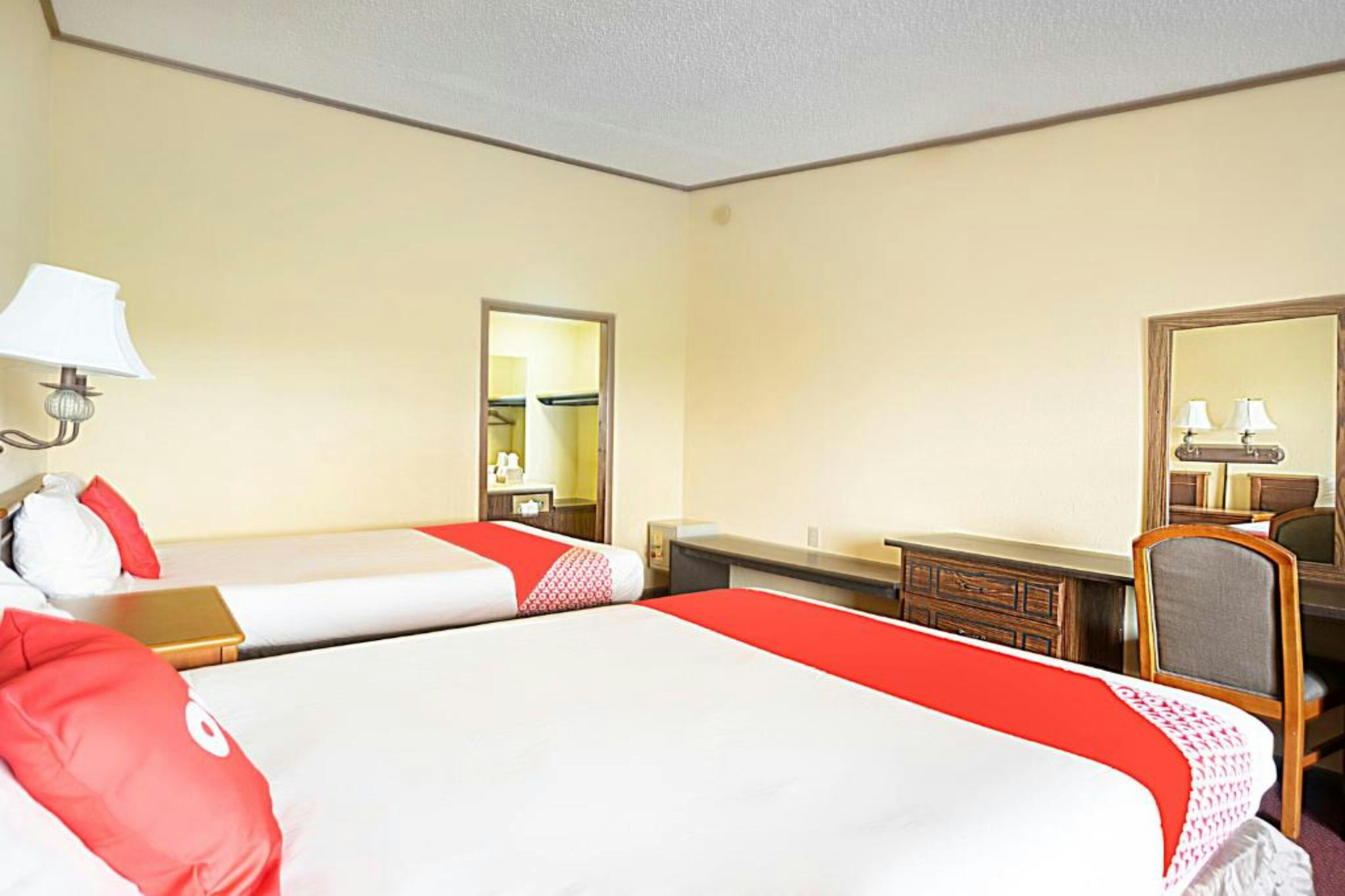 OYO Hotel Daleville AL Hwy 84 31/75