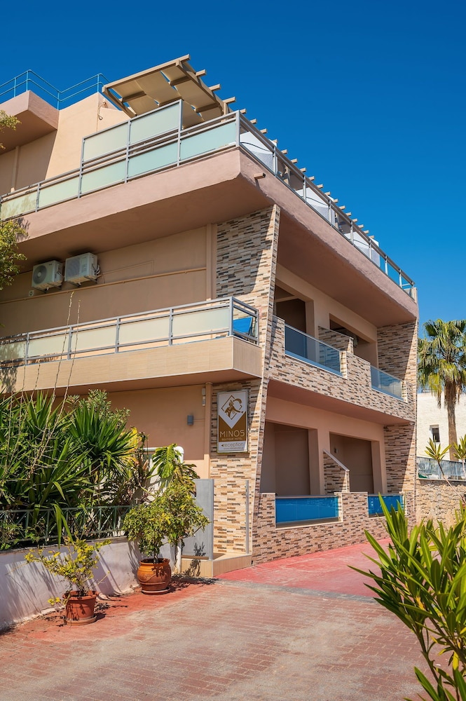 Minos Boutique Hotel 2/50