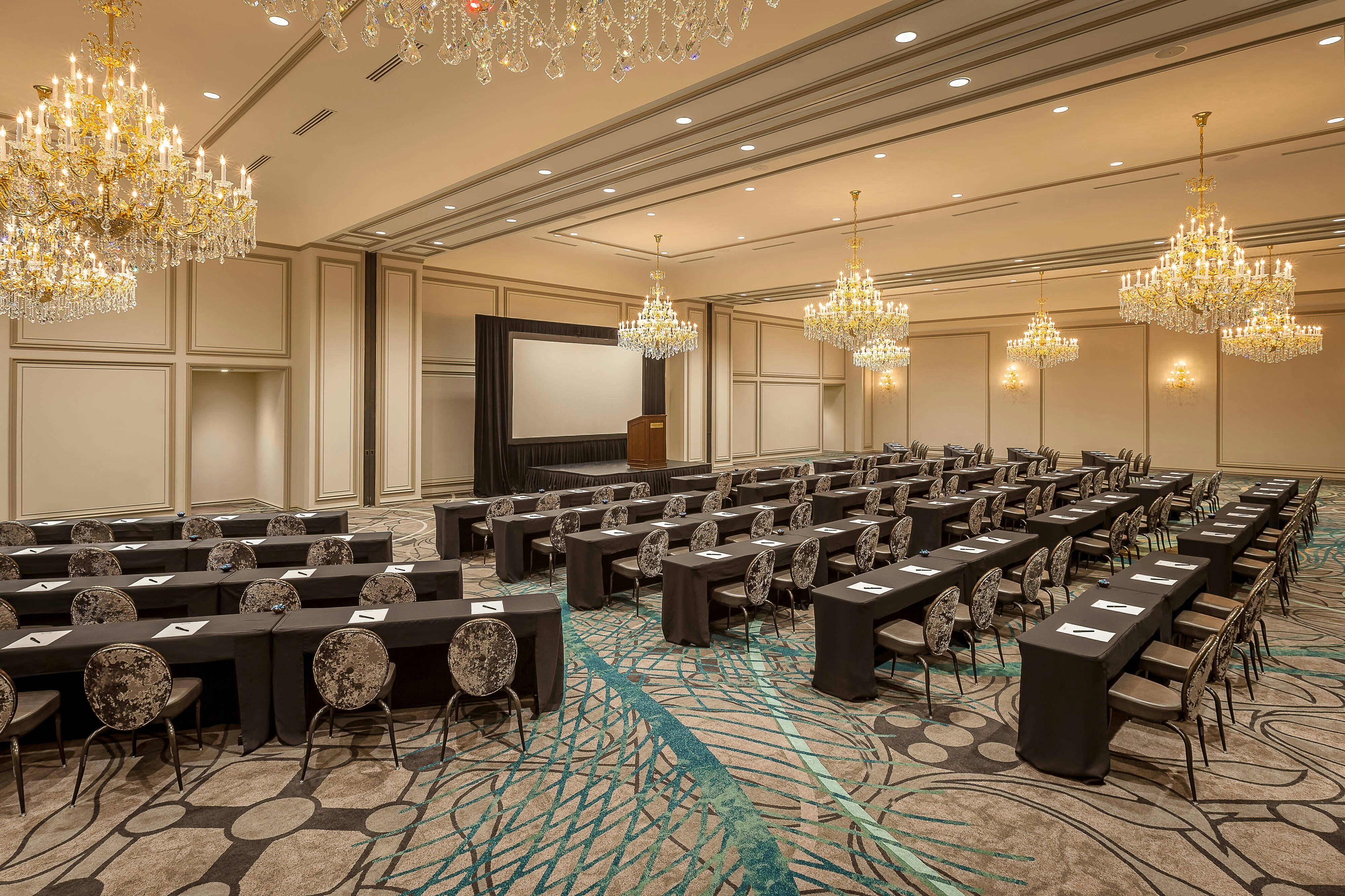 Grand Bohemian Hotel Mountain Brook Autograph Collection 24/32