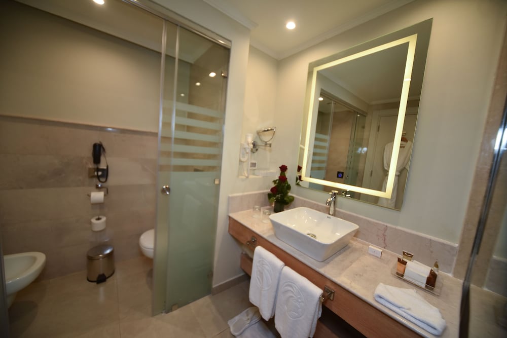 Cleopatra Luxury Resort Sharm Adults Only +16 55/58