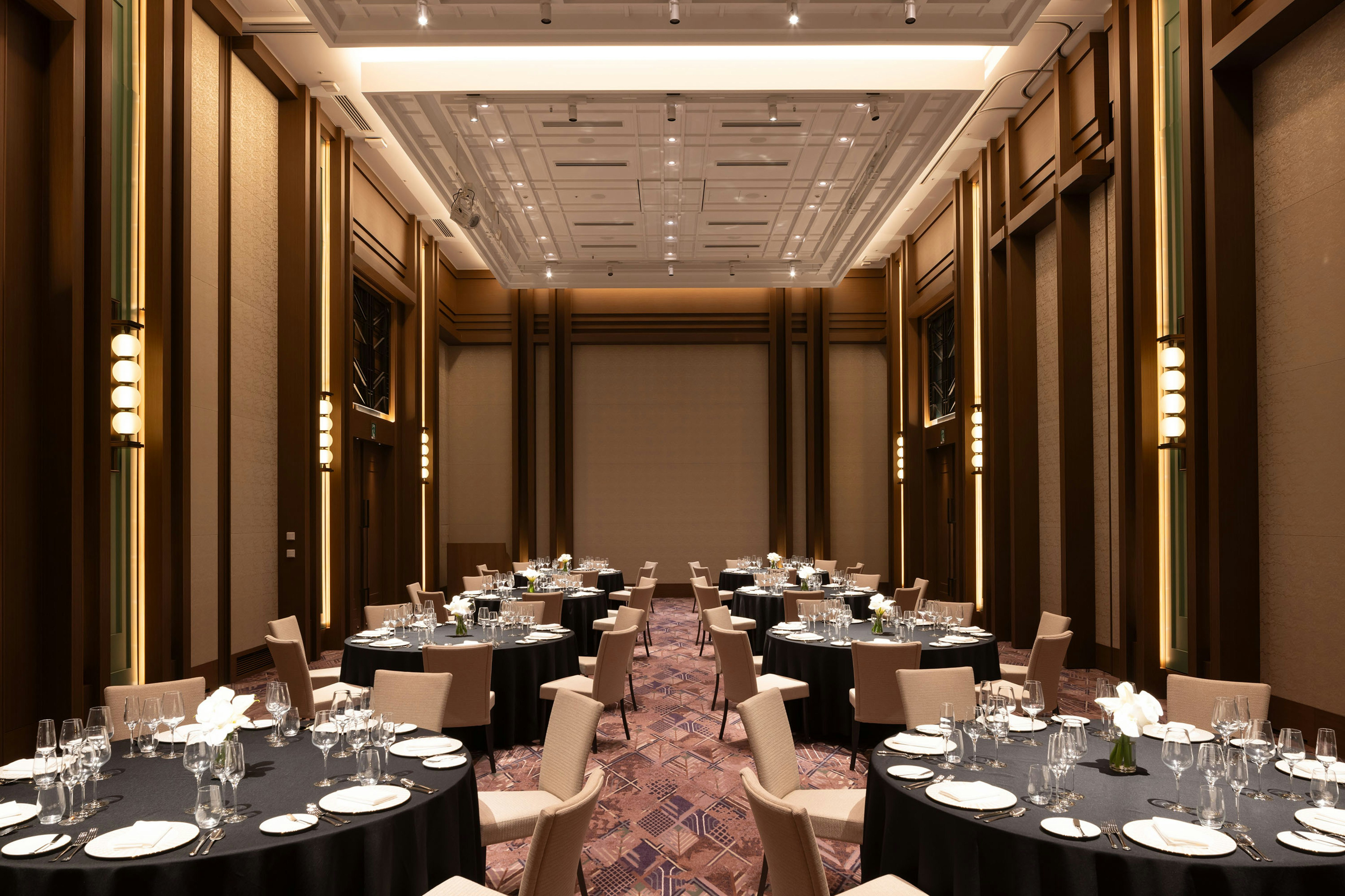 Waldorf Astoria Osaka 44/56