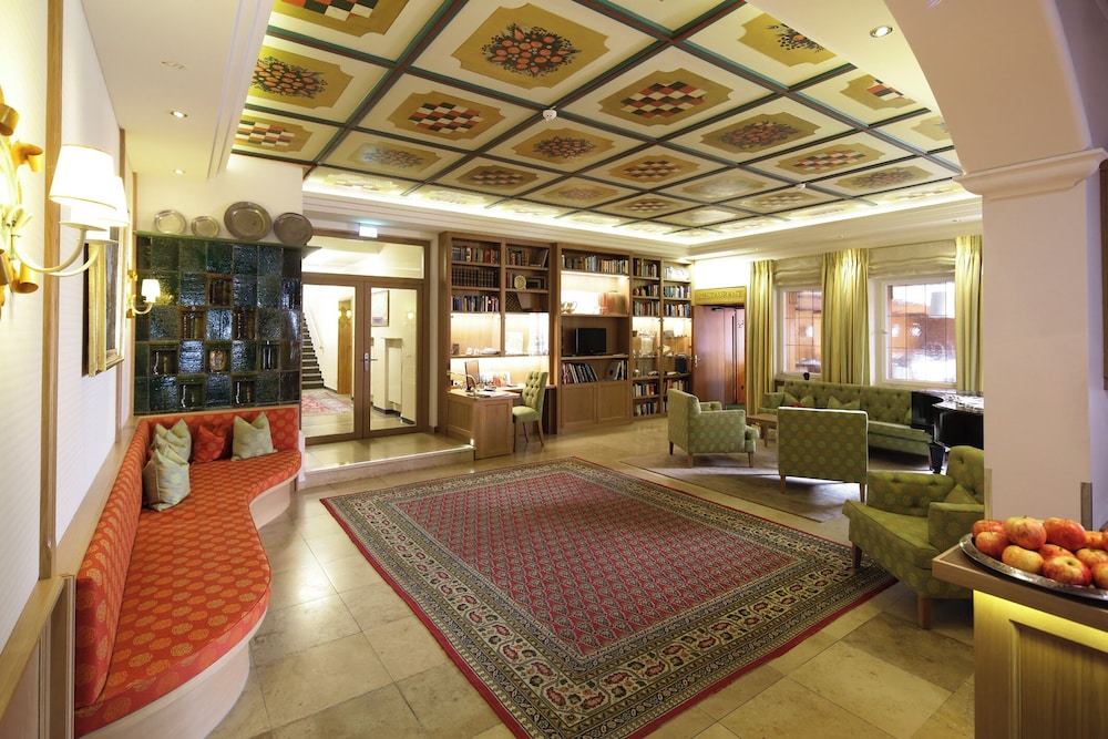 Hotel Bayerischer Hof. 2/31