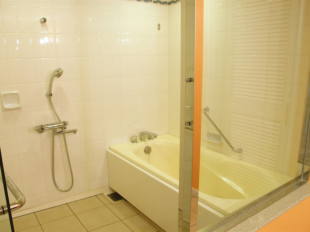 غرفة بريميير بسريرين منفصلين، Hotel Nikko Alivila Yomitan Resort Okinawa 4/5