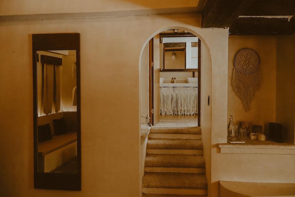 Enigmatic Boutique Hotel 18/44