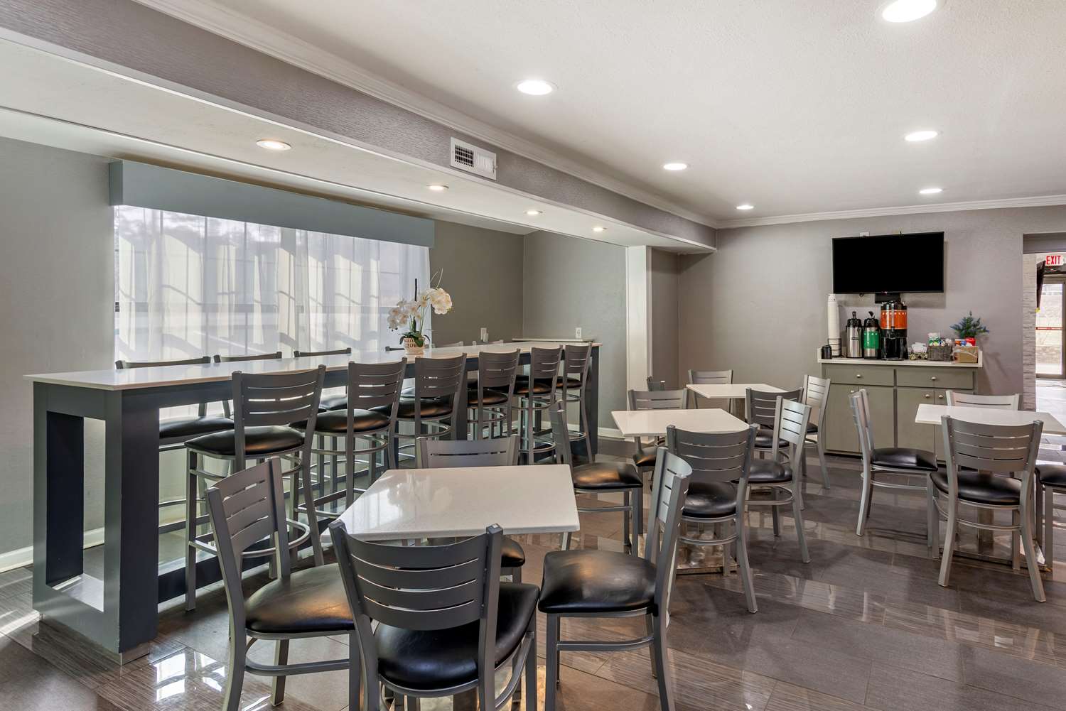 Best Western Allatoona Inn and Suites 8/10