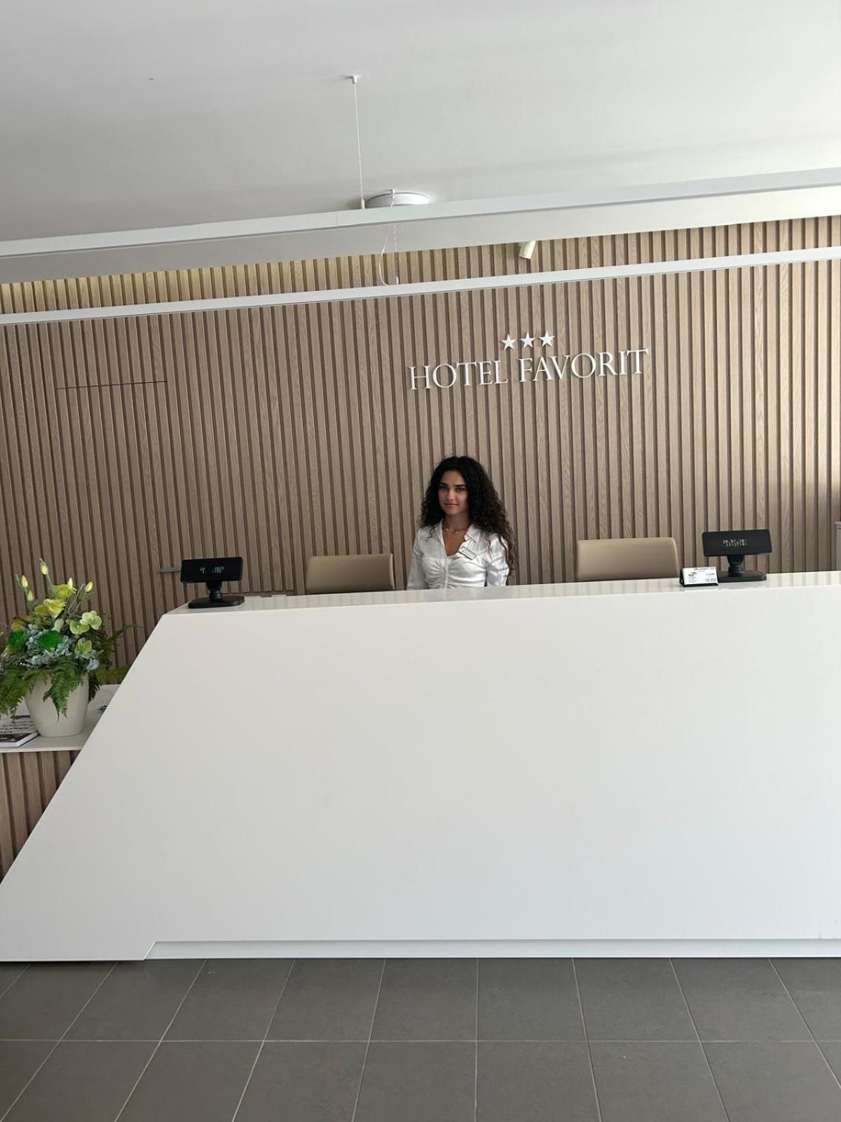 Hotel Favorit 6/50