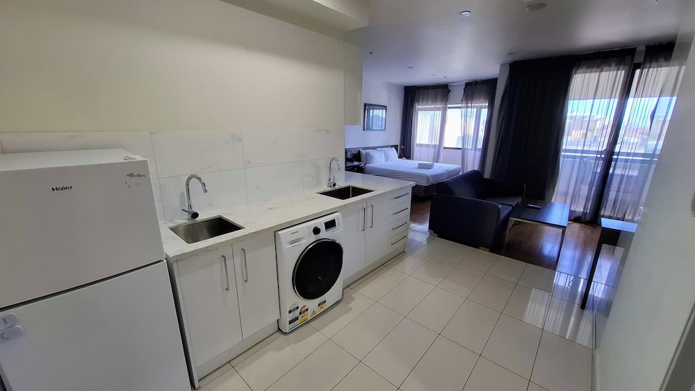 Exodus Dandenong Apartment Hotel 22/50
