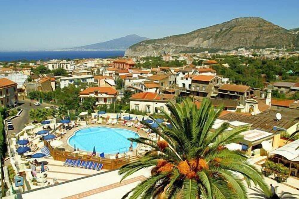Grand Hotel La Pace - Adults Only 55/57