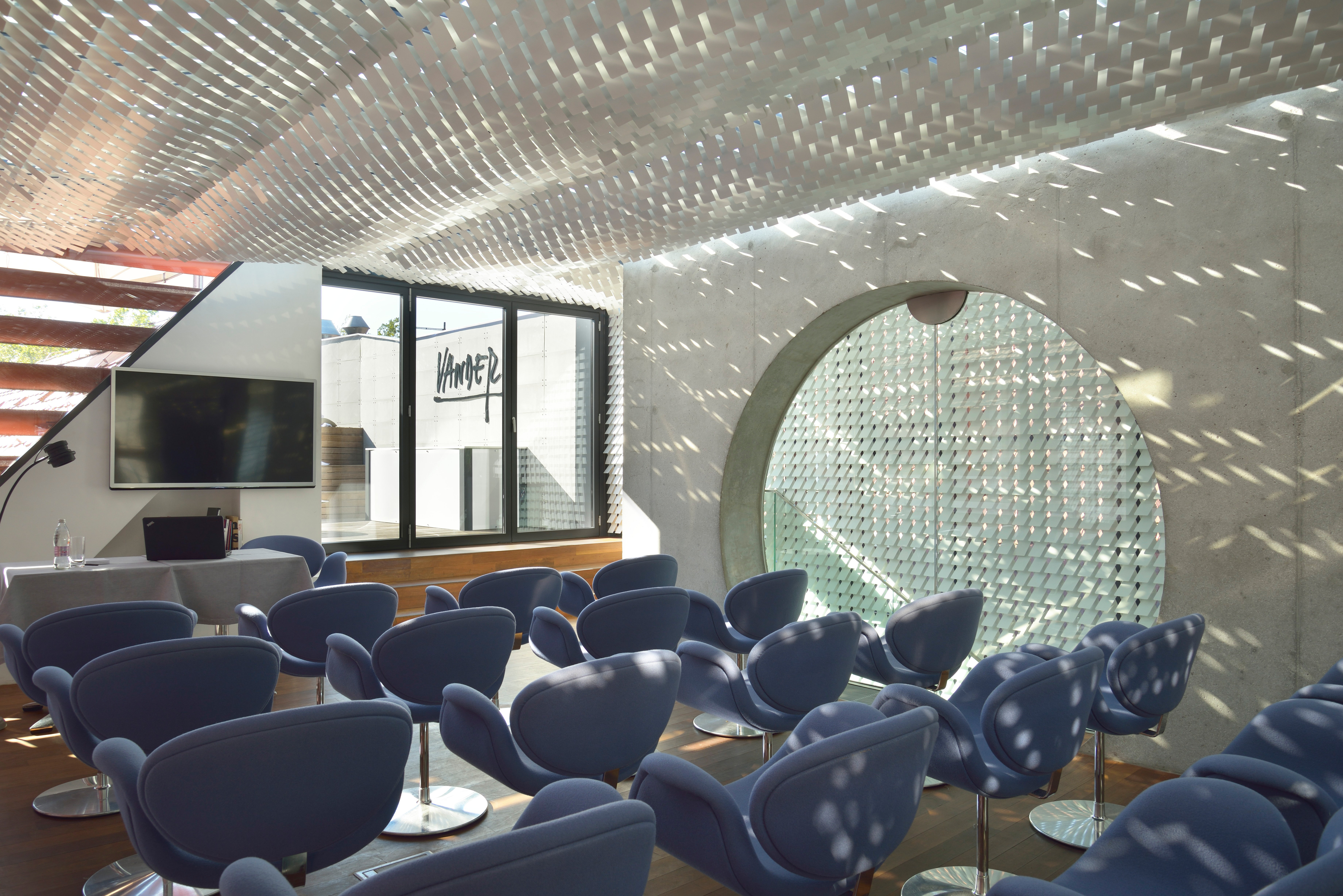 Vander Urbani Resort A Member of Design Hotels 51/57