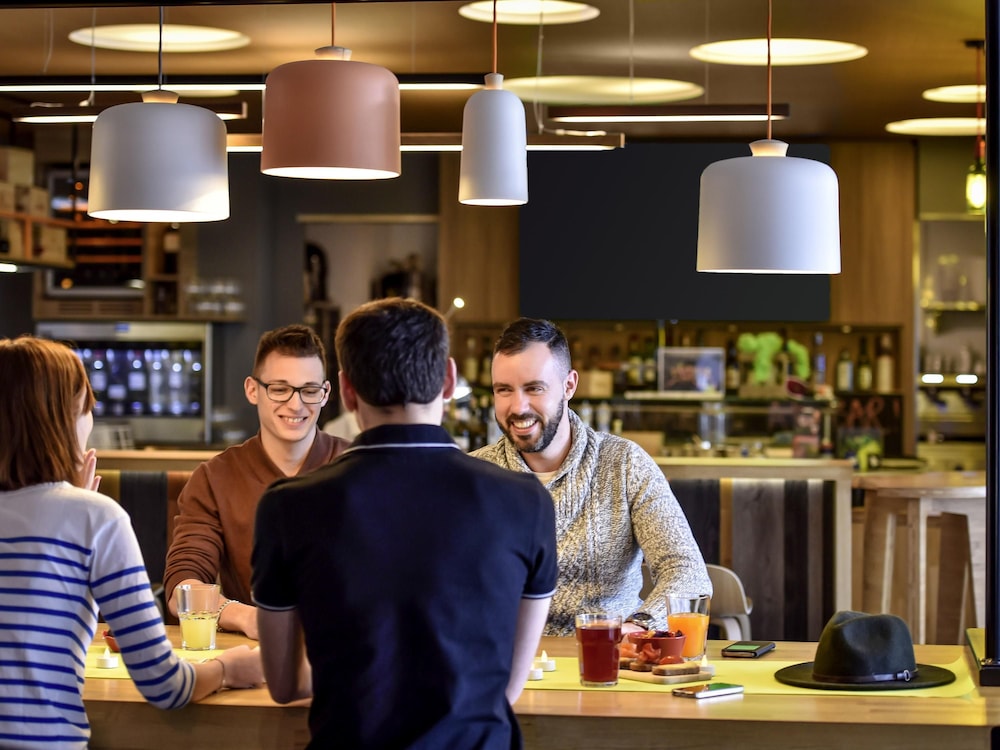 Novotel Bordeaux Lac 33/48